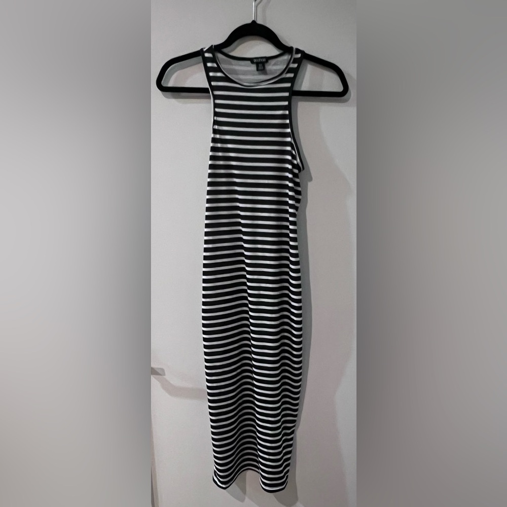 Boohoo Monochrome Striped Maxi Dress